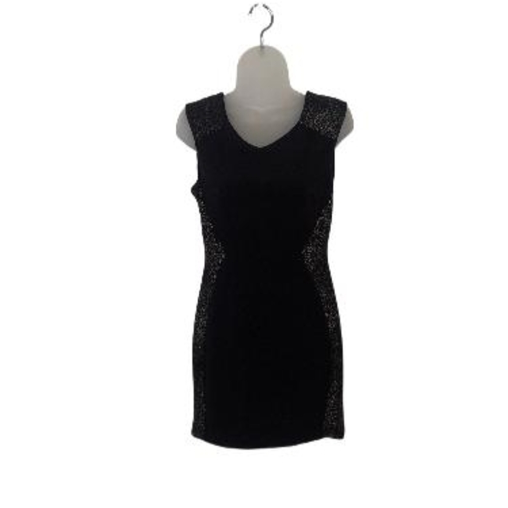 Chic Black Sleeveless Dress